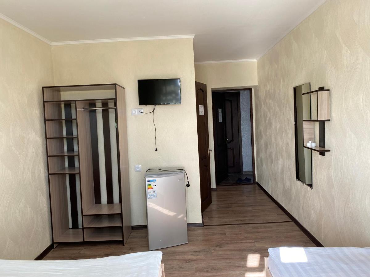 Eram Garden Hotel Bosteri ภายนอก รูปภาพ