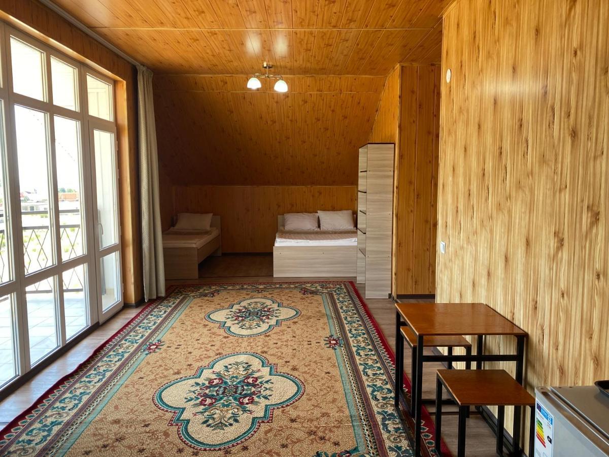 Eram Garden Hotel Bosteri ภายนอก รูปภาพ